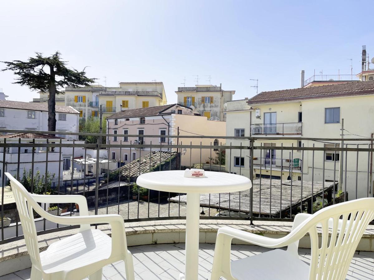 Hotel Reginella SantʼAgata sui Due Golfi Εξωτερικό φωτογραφία